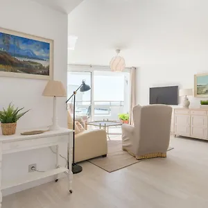 https://tgh-marbella-beachfront-and-center.1costadelsol.com
